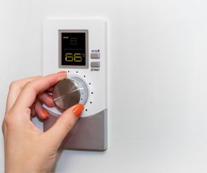 Do Thermostats Have Batteries