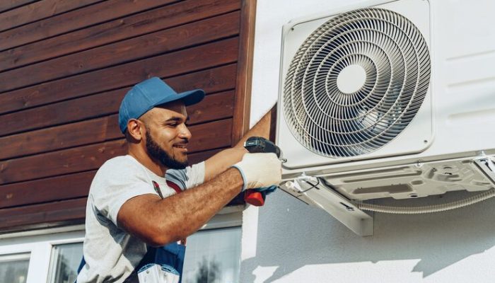 repairman-uniform-installing-outside-unit-air-conditioner_93675-91160 (1)